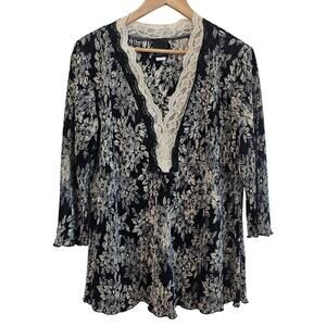 Y2K JTB Blouse Women 1X Black Lace Floral Stretchy V-Neck Retro Whimsygoth Fairy